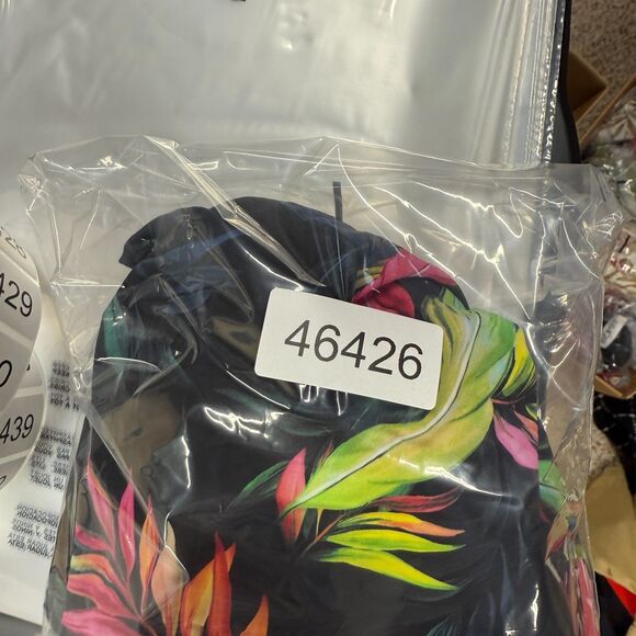 Torrid Tankini Top Women 1 Black Floral V-Neck Sleeveless Racerback Push Up - Picture 4 of 4